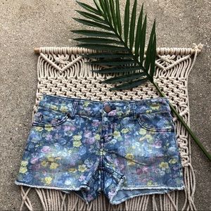 NWOT Fire Los Angeles Flower Print Jean Shorts Size 1